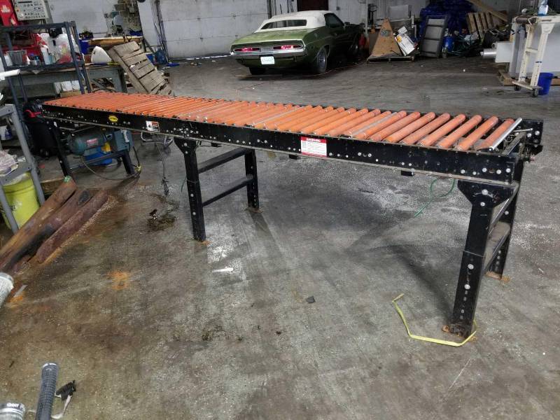 Hytrol 12L Powered Rolling Conveyor. Model Model 138-SPA