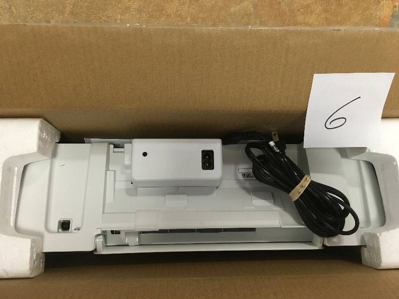 lot 6 image: HP DeskJet 1112 Printer - Color Inkjet Printers