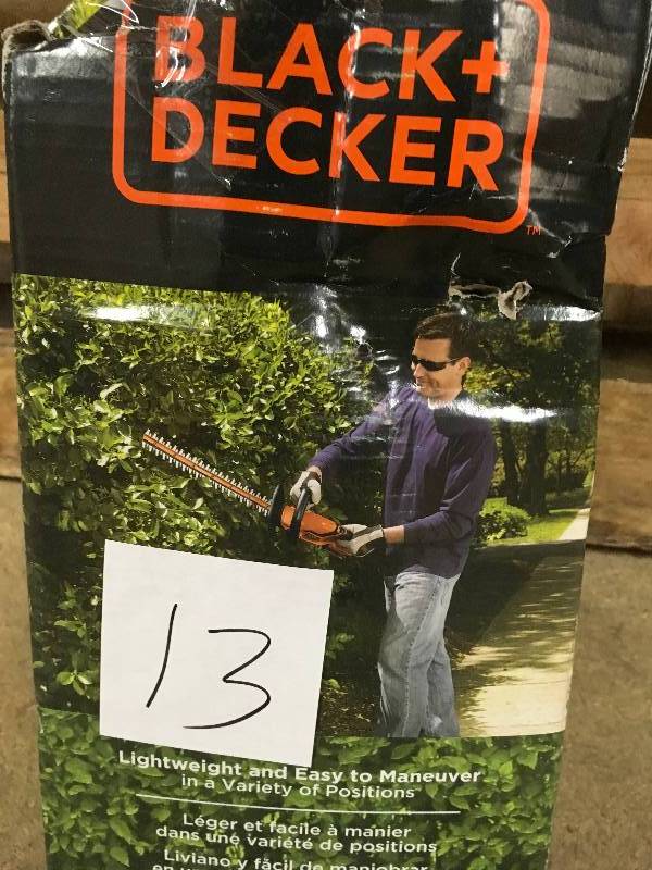 lot 13 image: Black & Decker 22 in. 20-Volt MAX Lithium-Ion Cordless Hedge Trimmer with 1.5Ah Battery and Charger Included in working conditions