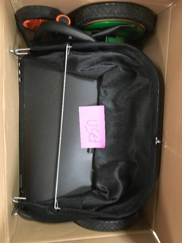lot 2 image: Scotts 20 in. Manual Walk Behind Reel Mower with Grass Catcher