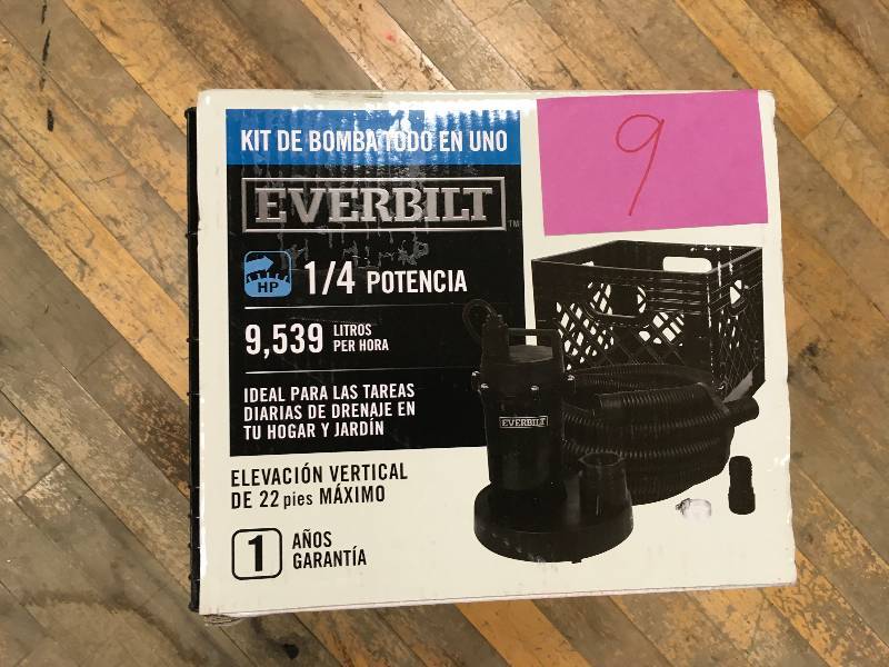lot 9 image: Everbuilt 14 HP Submersible Utility Pump Kit