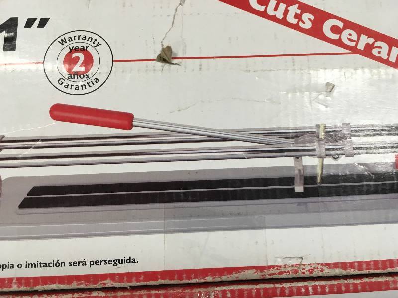 lot 106 image: Rubi 21 in. PracticTile Cutter