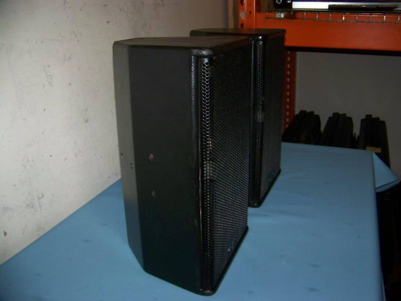 lot 15 image: Nexo, PS8, Full Range Speakers  Loudspeakers
