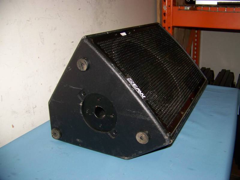 lot 16 image: Eastern Acoustic Works (EAW), LA212, Main-Monitor, 2-Way, Full Range Speaker  Loudspeaker