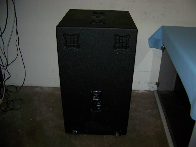 lot 5 image: Electro-Voice (EV), 1200W, Dual 18 Subwoofer