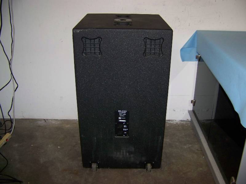lot 3 image: Electro-Voice (EV), 1200W, Dual 18 Subwoofer