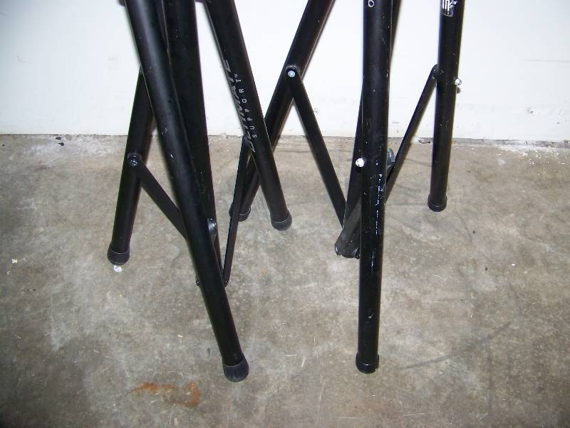 lot 42 image: (2) Ultimate, Tripods