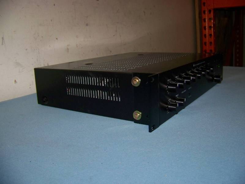 lot 37 image: TOA, 900 Series II, 8 Channel Mixer  Power Amplifier  Amp with (3) Rear Modules