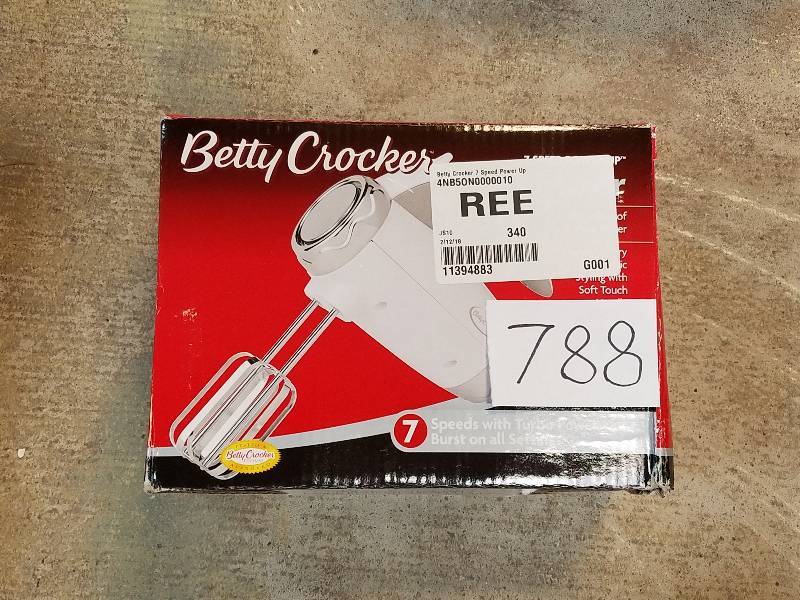 lot 788 image: Betty Crocker 7-Speed Power-up Hand Mixer