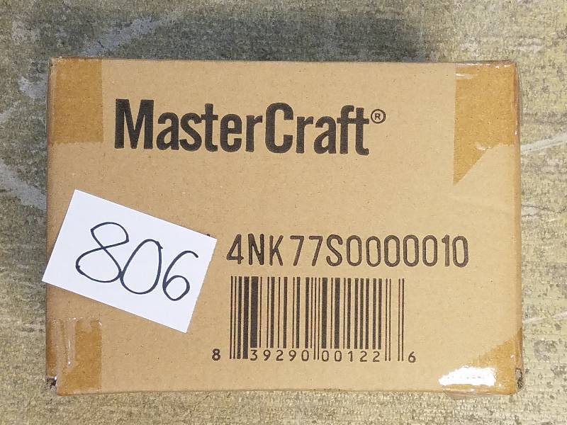 lot 806 image: Master Craft Solar-Powered Gutter Lights 2-Pack