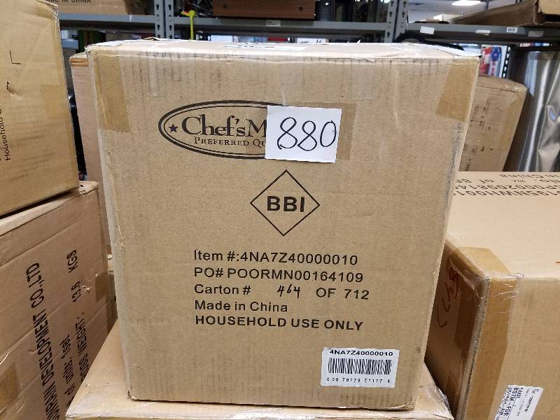 lot 880 image: Chefs Mark 5-Qt. Electric Pressure Cooker with Slow Cook Function