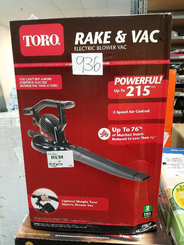 lot 936 image: Toro Rake and Vac Electric BlowerVacuum