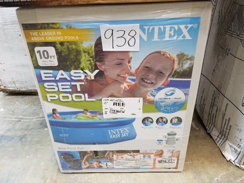 lot 938 image: Intex Easy Set 10 x 30 Round Pool
