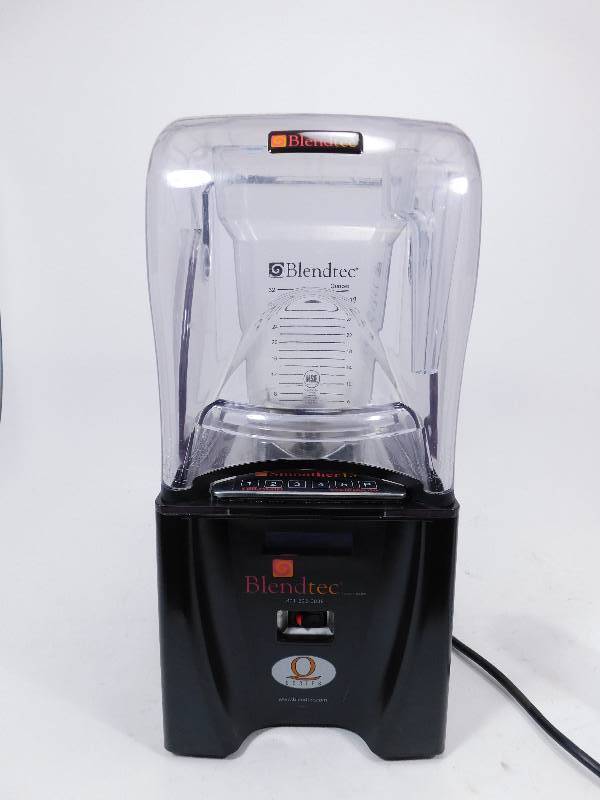 lot 21 image: Blendtec Q Series Commercial Blender