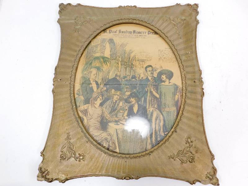 lot 22 image: Framed Vintage St.Paul Pioneer Press Pictured Article