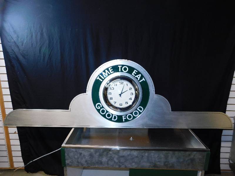 lot 42 image: Time To Eat Good Food Sign--Clock