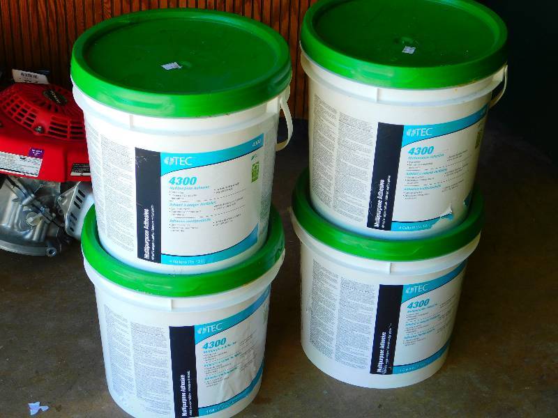 lot 103 image: TEC 4300 Multi Purpose Adhesive