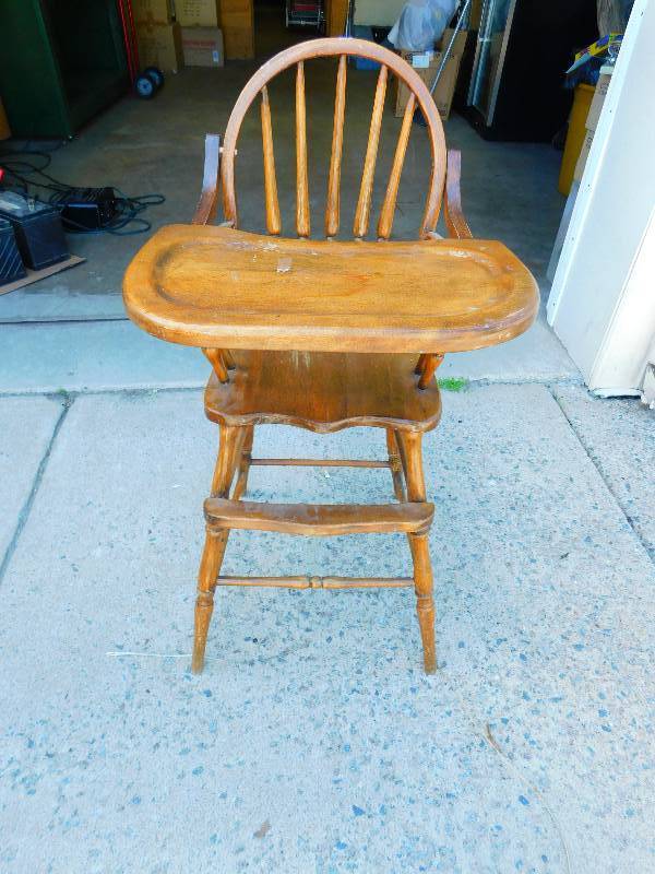 lot 112 image: Vintage Wooden Highchair