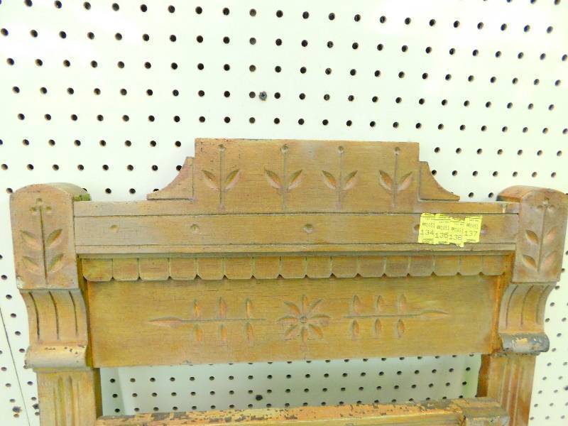 lot 273 image: VINTAGE MIRROR THAT MOUNTS ON A DRESSER, SOME DAMAGE, SEE PICTURES