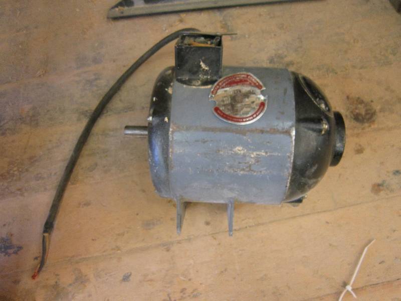 lot 16 image: Delta motor...