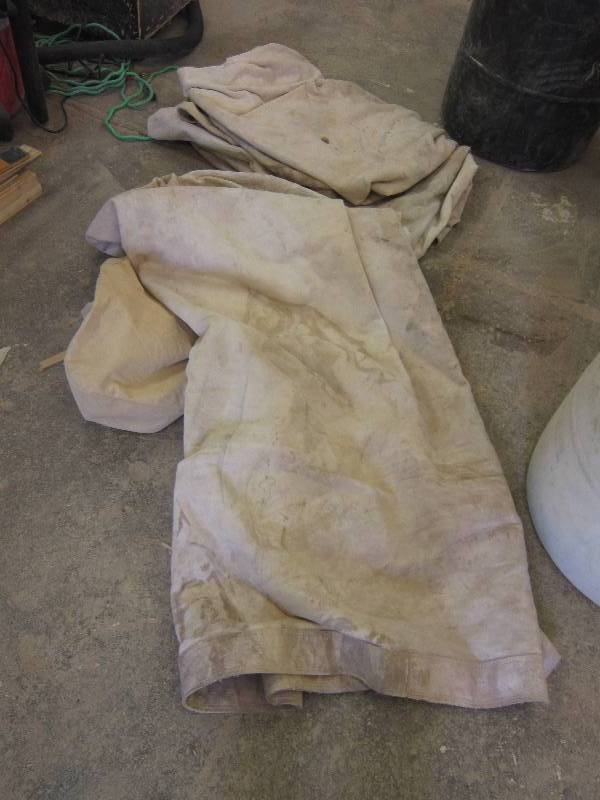 lot 38 image: 4 Dust collector bags...