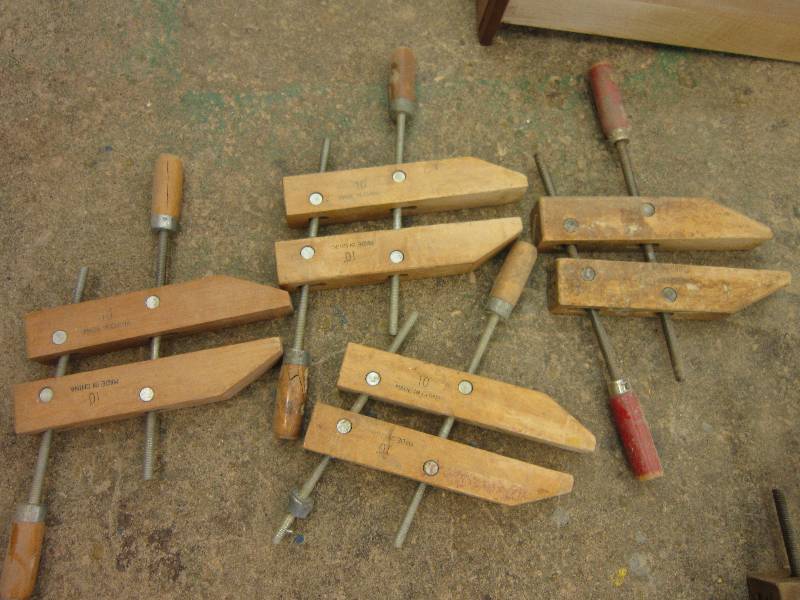 lot 55 image: 4 10 wood clamps...