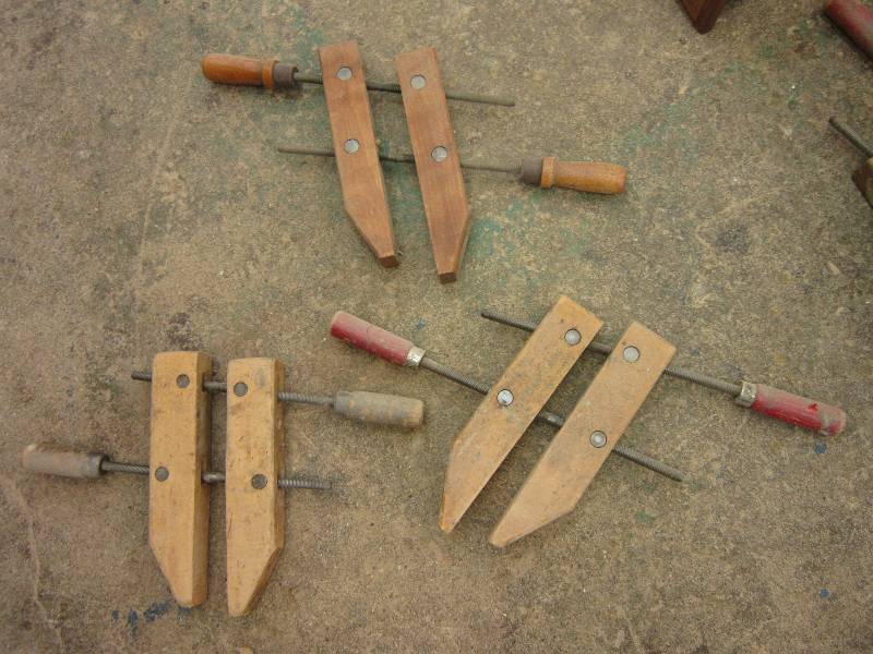 lot 70 image: 3 10 wood clamps...