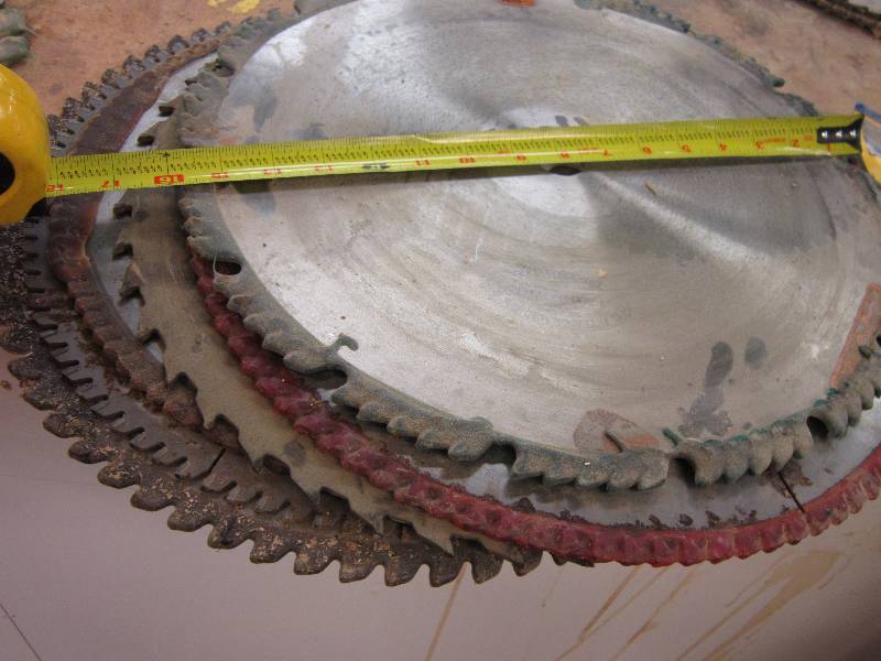 lot 102 image: 4  16 blades all 1 bore, 1 16  1...