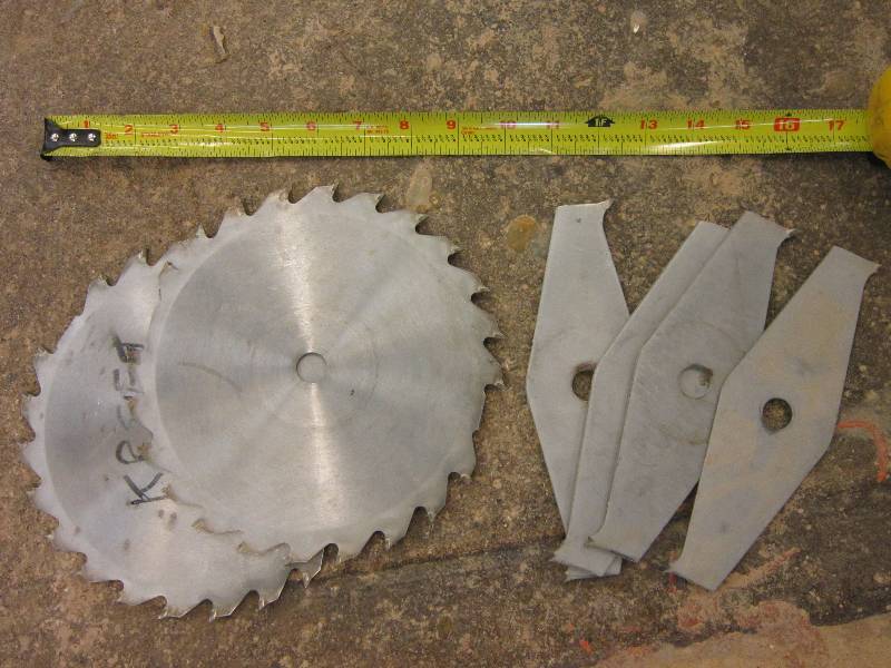lot 109 image: 8 diameter Dado set 58 bore...
