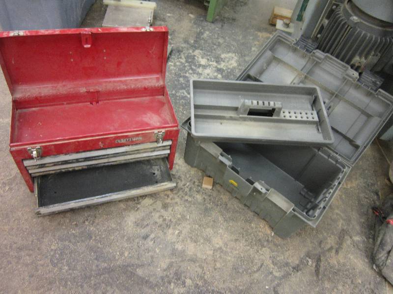 lot 164 image: Craftsmand metal and Plano plastic ...