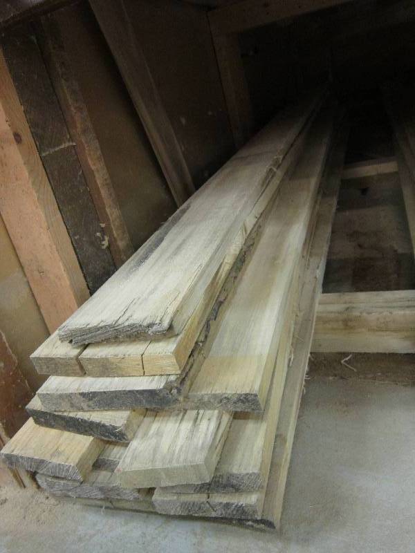 lot 176 image: 44 Hackberry lumber approx. 50 boa...