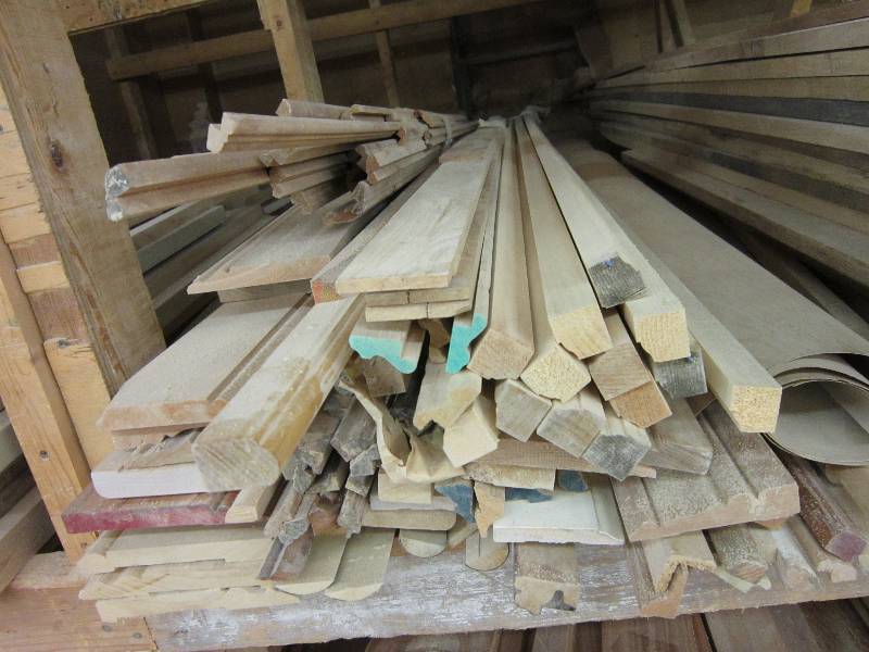 lot 189 image: Misc. moldings and veneer...
