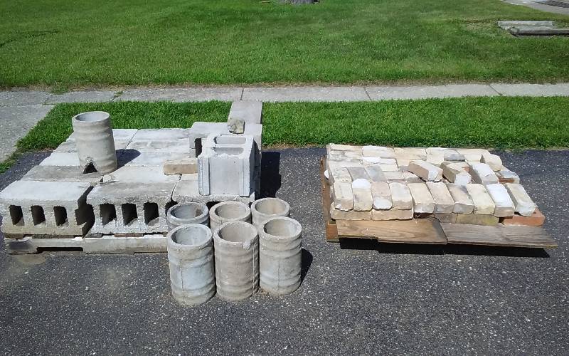 lot 6 image: 2-Pallets Of Assorted Blocks- 18-Cinder Blocks 16x9, Approx. 60-8 Inch Bricks & 7-Concrete Cylinders 7x12