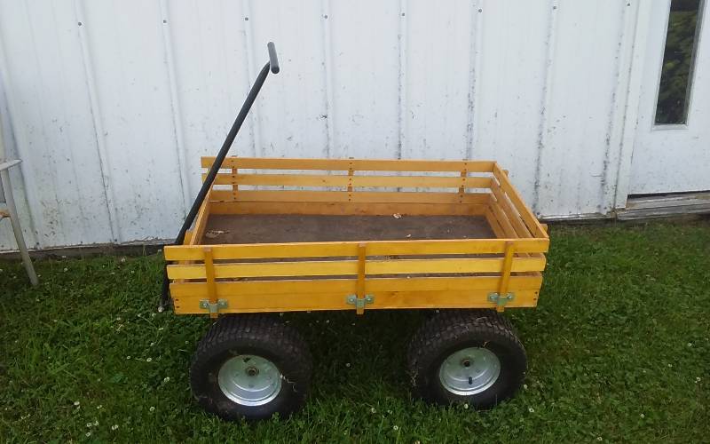 lot 46 image: Wood Wagon- Steering Needs Repair