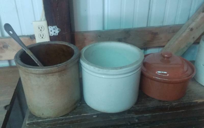 lot 76 image: 2-Crocks, 1-Bean Pot With Lid