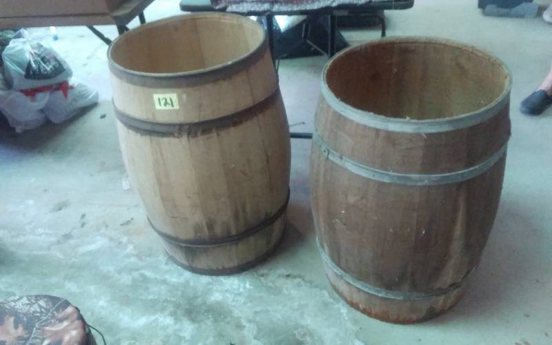 lot 121 image: 2-Wood Barrels (18 Diameter, 28 Tall)