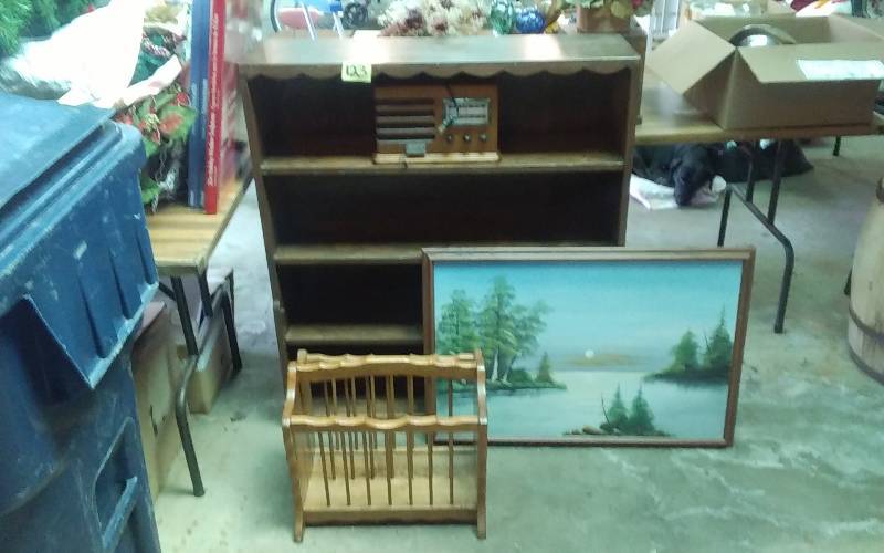 lot 123 image: Wood Book Shelf 37x10x42, Thomas Radio, Painting 34x24, Oak Magazine Rack