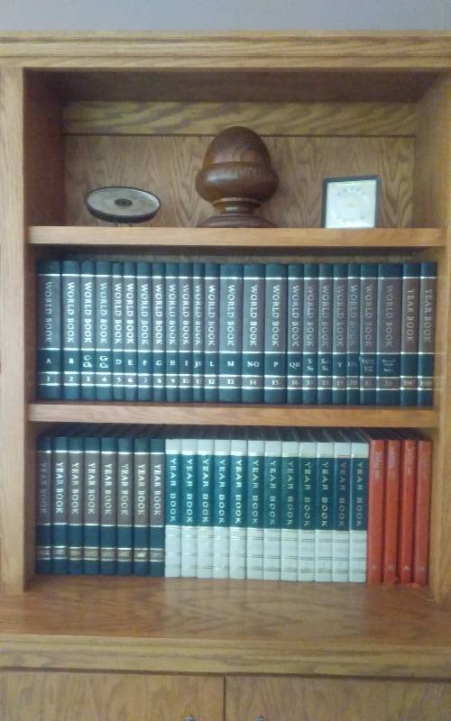 lot 140 image: Lot Of World Book Encyclopedias, Year Books 1965-1988, Themometers, Large Oak Banister