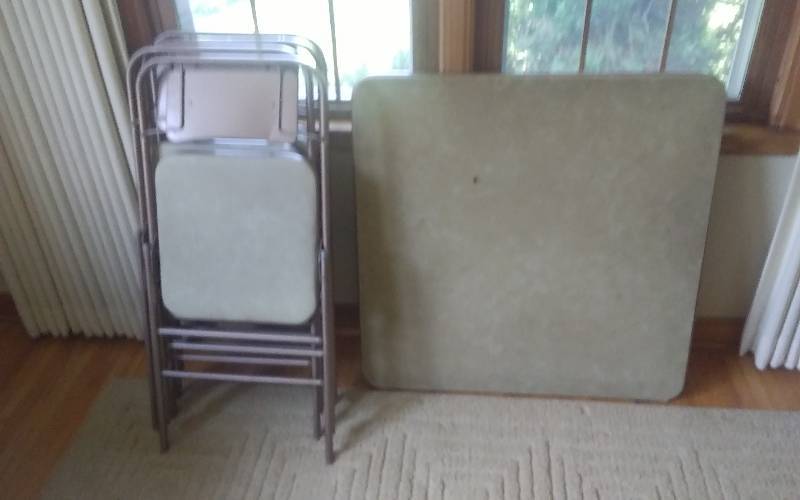 lot 148 image: Samsonite Folding Card Table & 4-Chairs