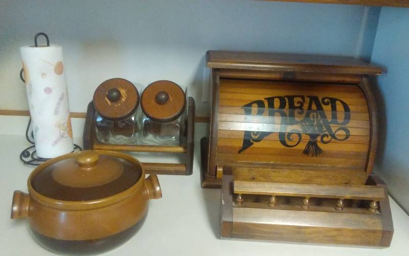 lot 190 image: Bread Box, Canister, Bean Pot, Towel Rack