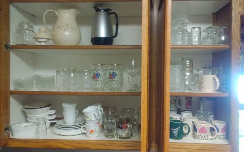 lot 192 image: Contents Of 2-Cupboards Dishes, Mugs, Glassware  Bring Boxes