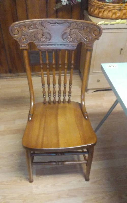 lot 200 image: Formica Table 50x35 With 12 Inch Leaf Pressed Back, 2-Chairs, Assorted Quilts & Fleece Blankets