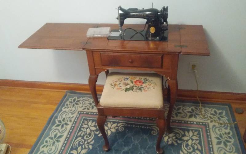 lot 205 image: Singer Sewing Machine With Cabinet (AH386735), Needlepoint Stool