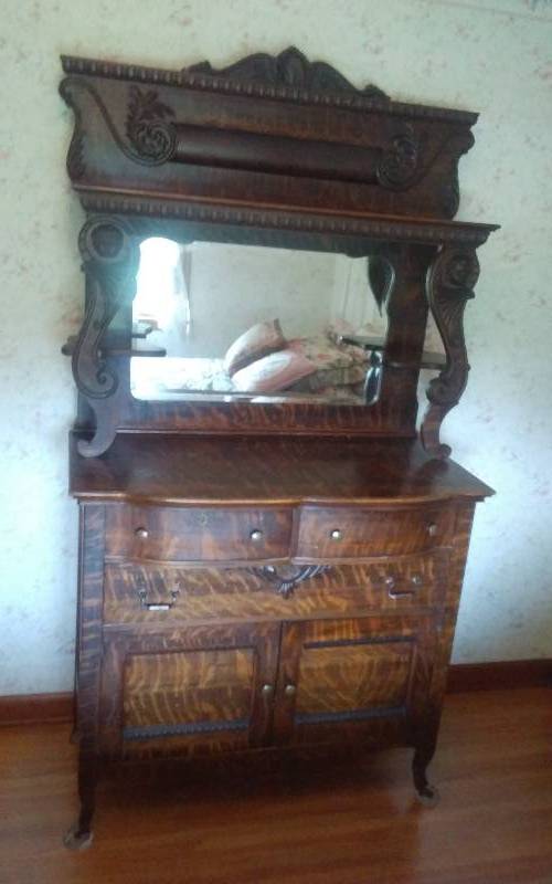 lot 208 image: Antique Eastlake Victorian Carved Wood Dresser With Mirror 42x20x80 (With Cherub Face Detail)