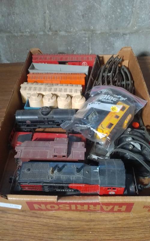 lot 216 image: Lot Of Railroad Track, Metal Transformer (Lionel, Seabors)