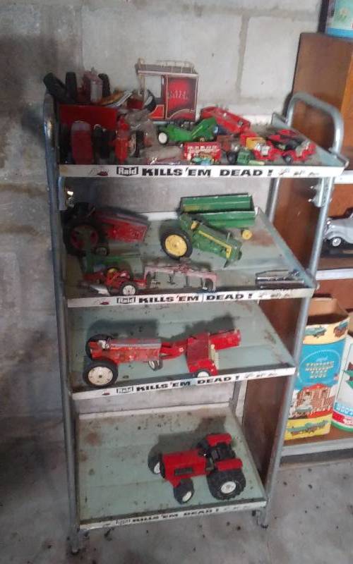 lot 222 image: Metal Shelf & Contents