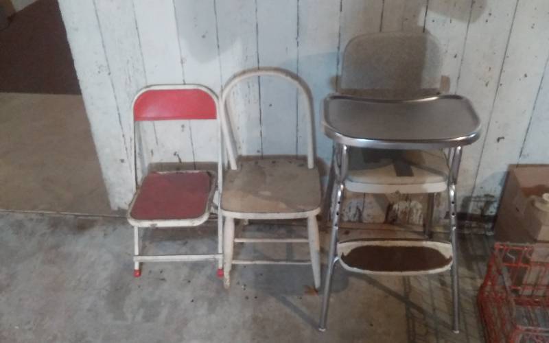 lot 226 image: 2-Kids Chairs, 1-High Chair With Tray