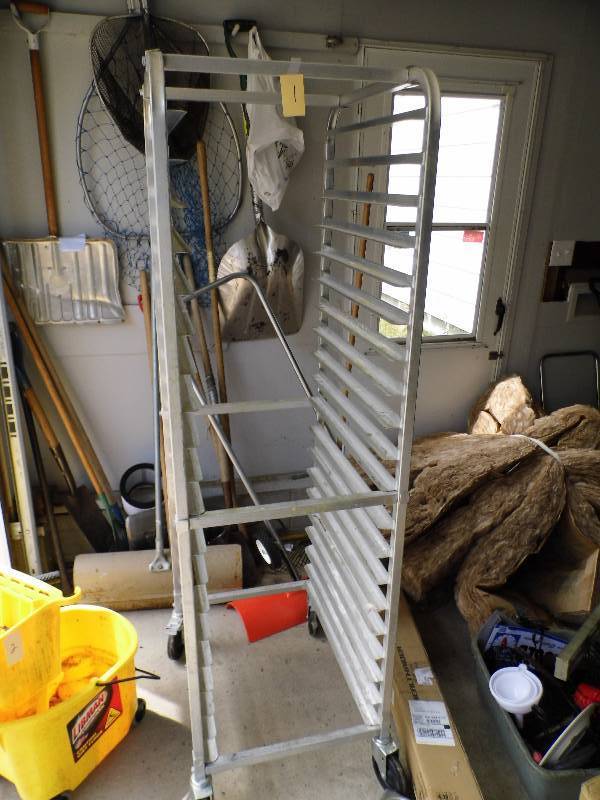 lot 1 image: Proofing Rack