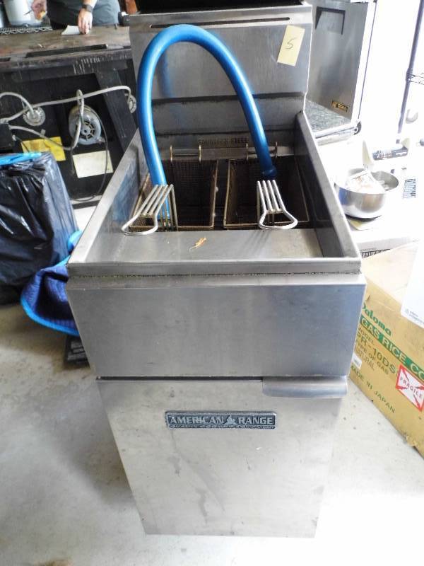 lot 5 image: American Range Fryer