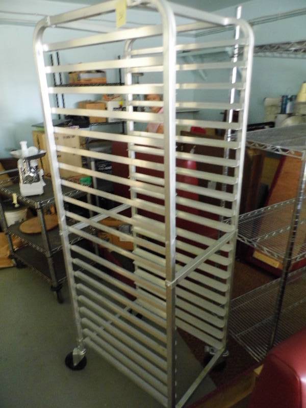lot 31 image: Proofing Rack